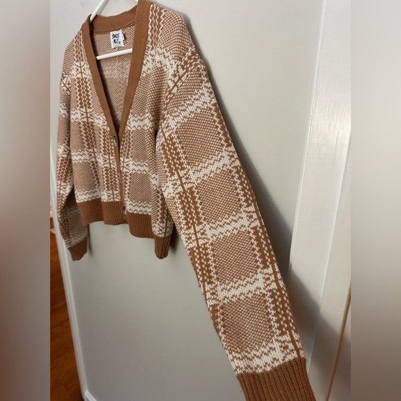 Princess Polly Cardigan Size Small Tan and White EUC - Picture 6 of 10